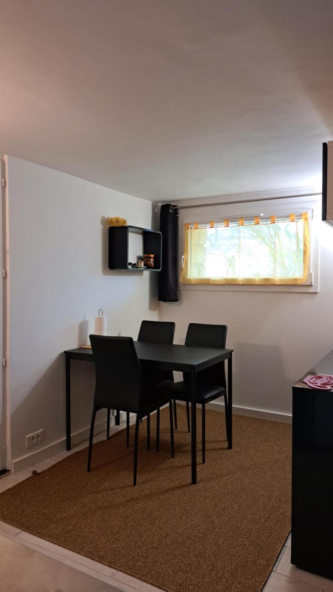 Studio Maxi 3 Pers, Acces Facile, Proche Gare Pour Paris Сент-Женевьев-де-Буа Экстерьер фото